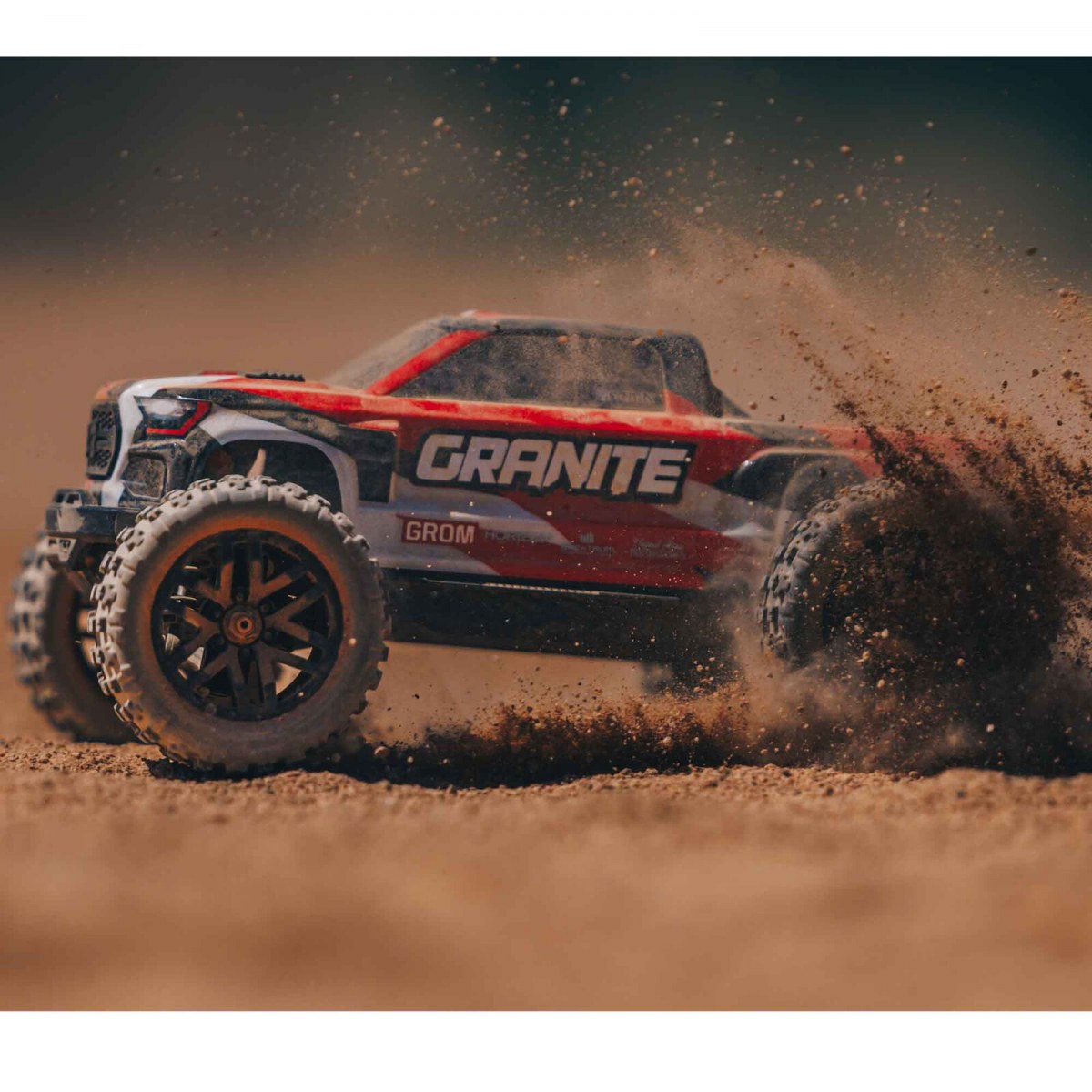 Радиоуправляемая модель ARRMA GRANITE GROM MEGA 380 BRUSHED 4X4 MONSTER  TRUCK RTR 1/18 ARA2102T2 Купить с доставкой